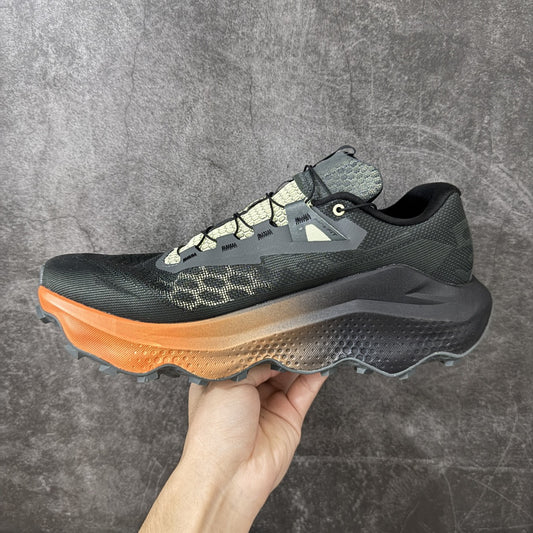 Salomon ULTRA GLIDE 4 Unisex Trail Running Shoes Black/Gradient Amber