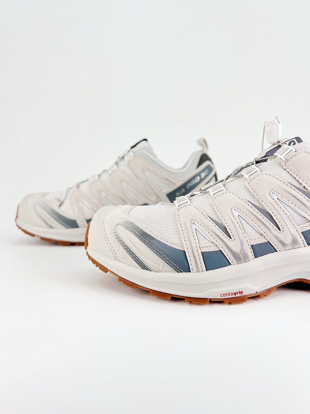 Salomon XT-6  Outdoor Trail Sneakers Men Women Hiking Trail Running Shoes Off-white mesh upper with slate blue overlays