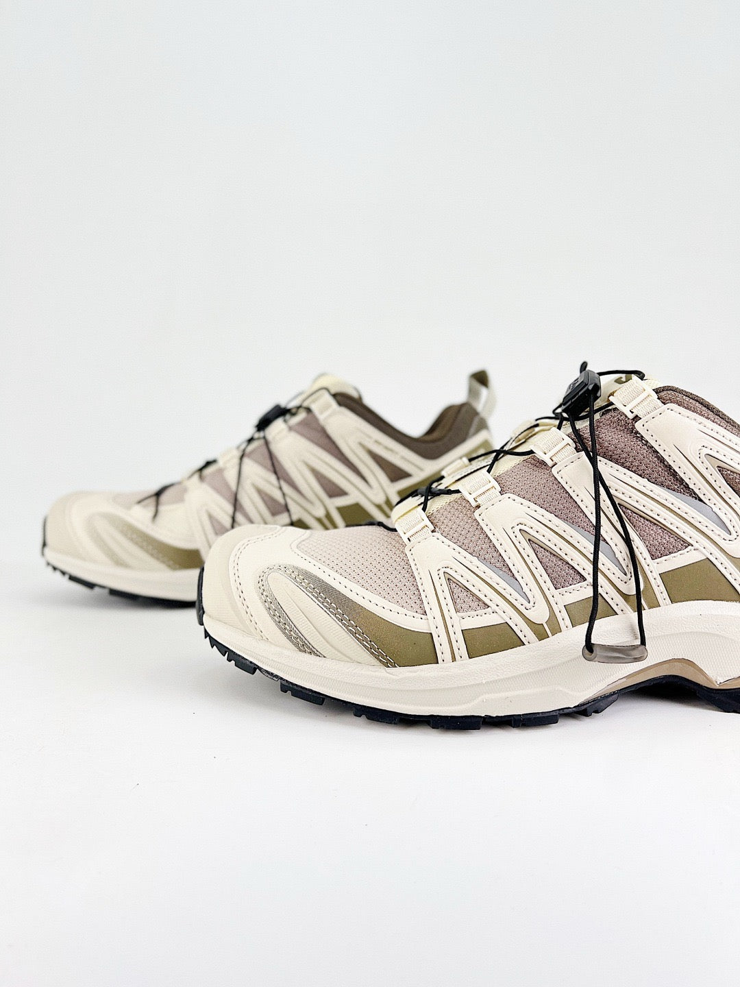 Salomon XT-6  Outdoor Trail Sneakers Men Women Hiking Trail Running Shoes Cream Olive