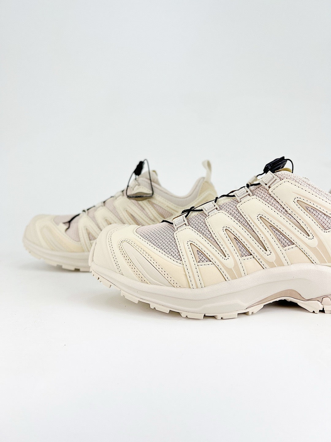 Salomon XT-6 Sneakers Men Women Cream Off White Apricot Outdoor Hiking Shoes