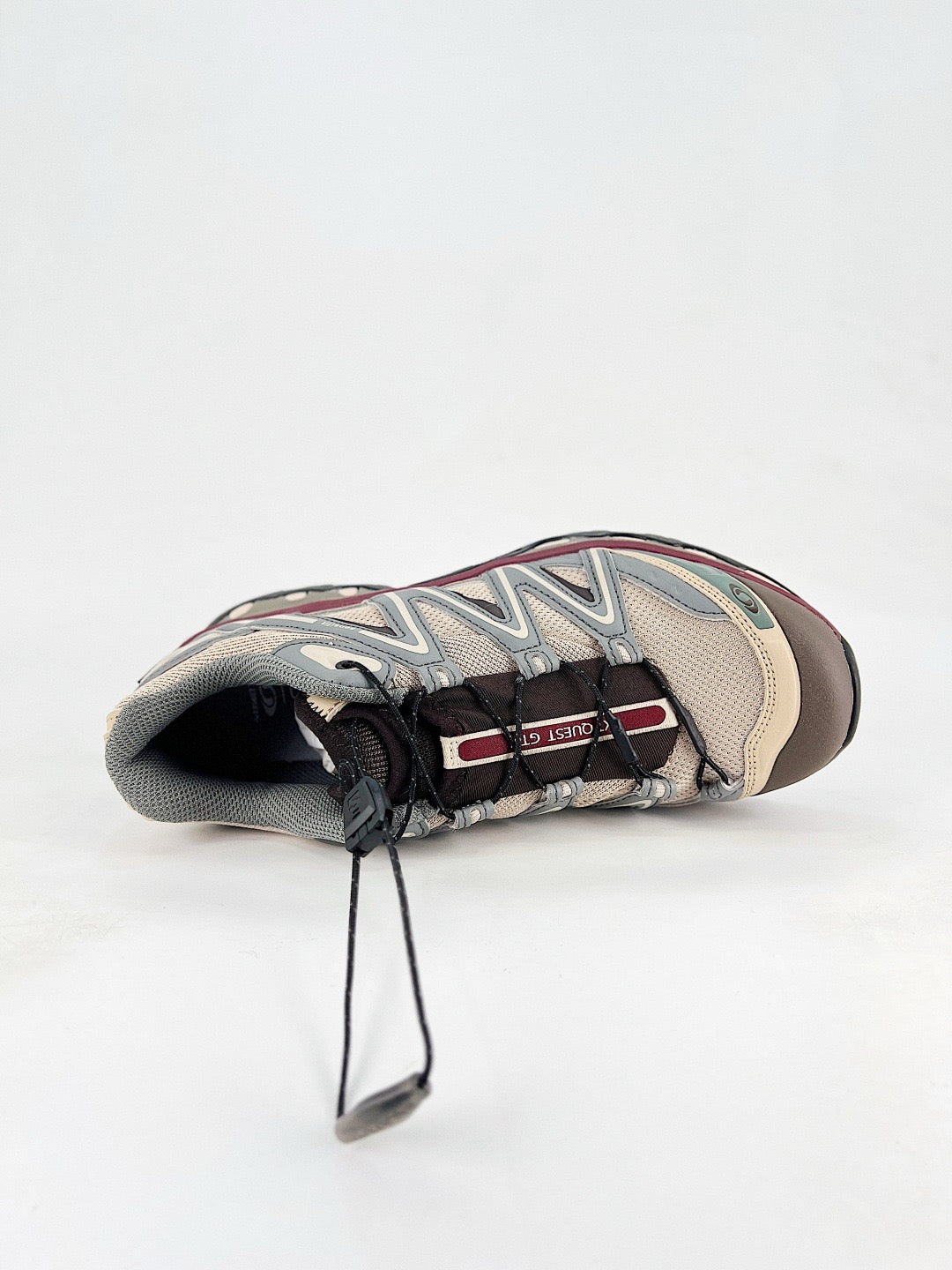 Salomon XT Quest GTX Outdoor Trail Sneakers Vintage Beige Burgundy Unisex