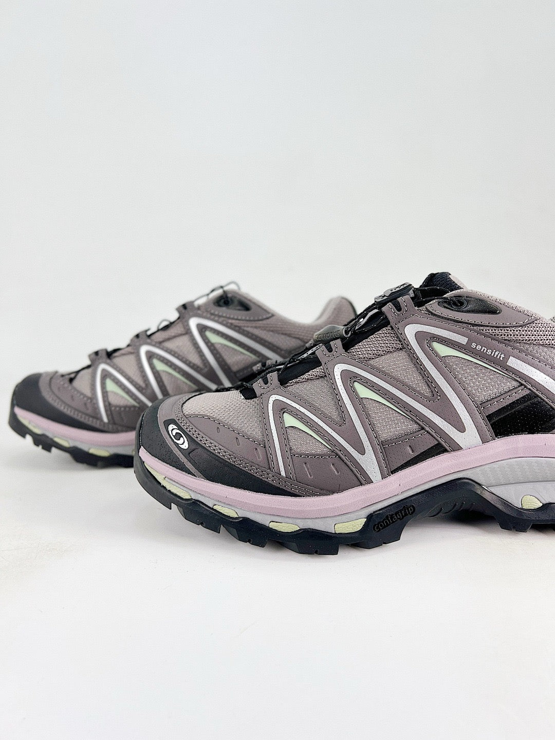 Salomon XT Quest GTX Grey Pink Outdoor Trail Sneakers Unisex