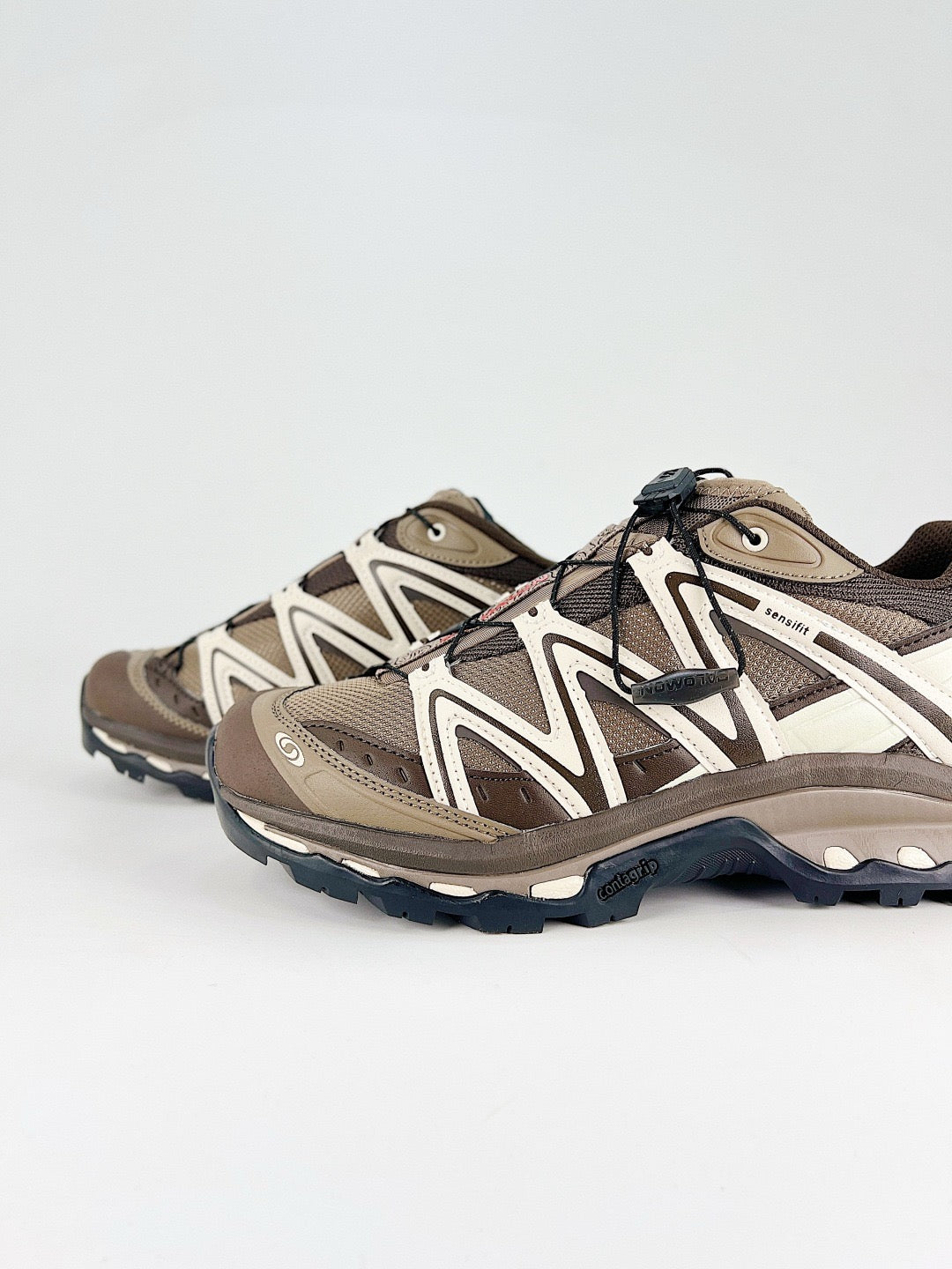 Salomon XT-Quest GTX ATHR Sneakers Brown Cream Waterproof Hiking Shoes Unisex