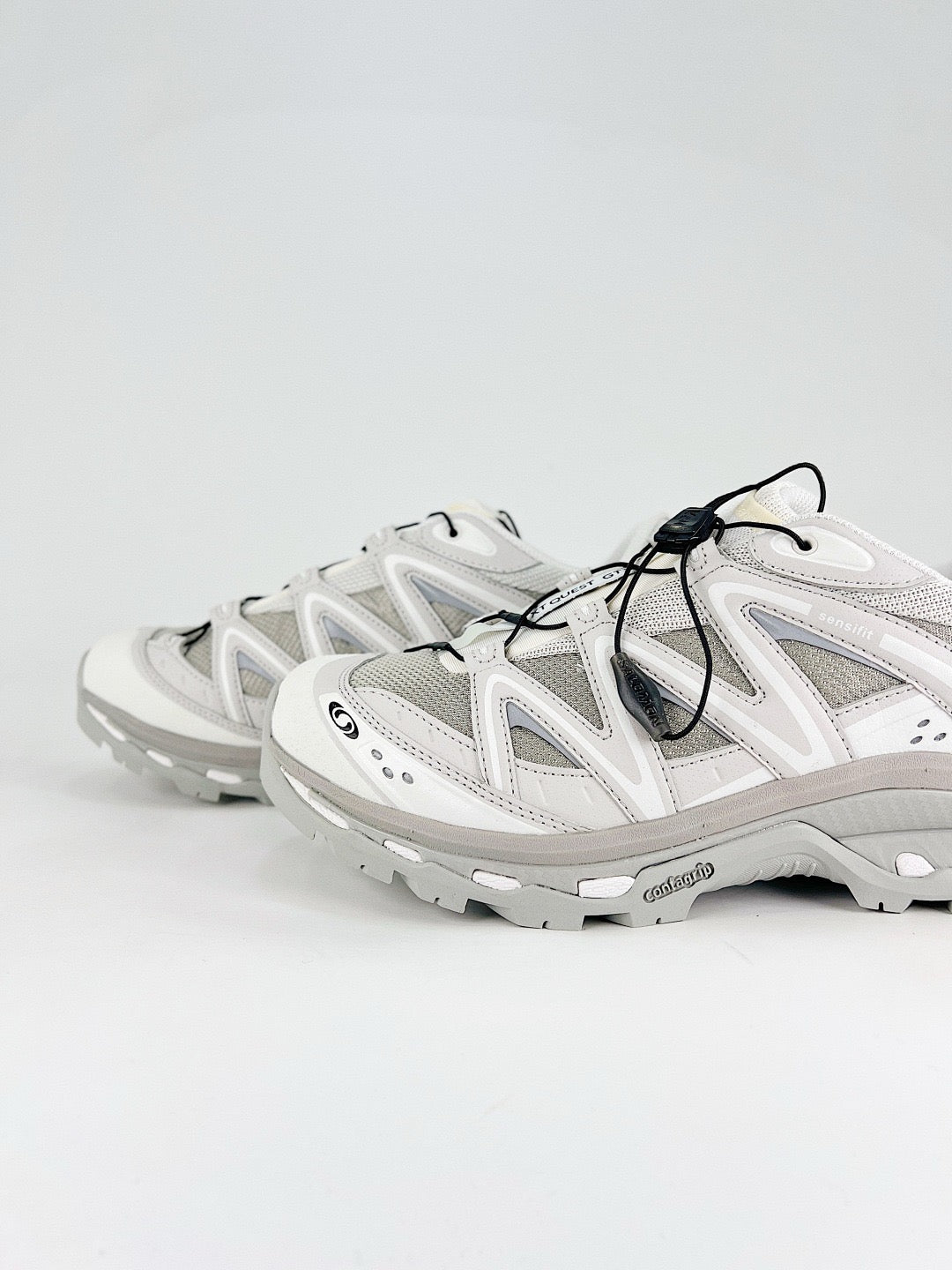 Salomon XT-Quest GTX Sneakers Off White Grey Waterproof Hiking Shoes Unisex