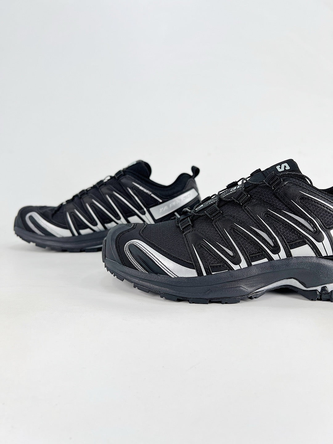Salomon XT-6 Sneaker Black Silver Trail Hiking Shoes Unisex