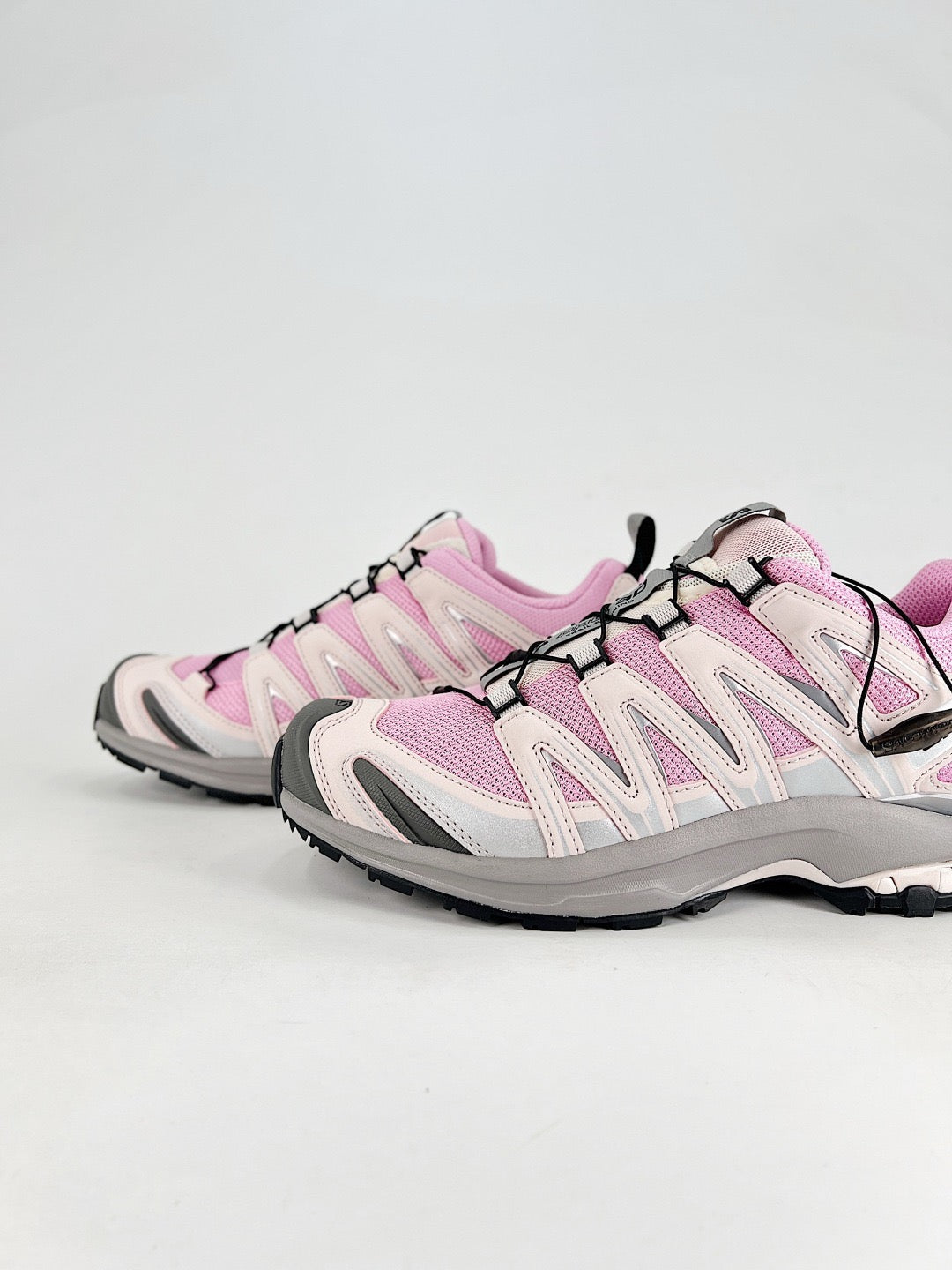 Salomon XT-6 Sneaker Pink Grey Trail Running Shoes Unisex