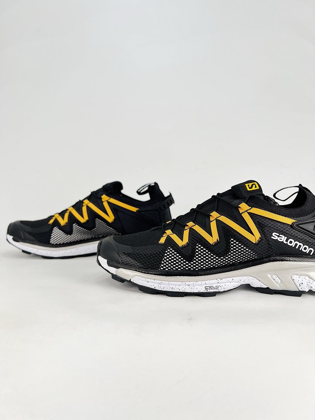 Salomon XT-Rush Sneaker Black Yellow Trail Shoes Unisex
