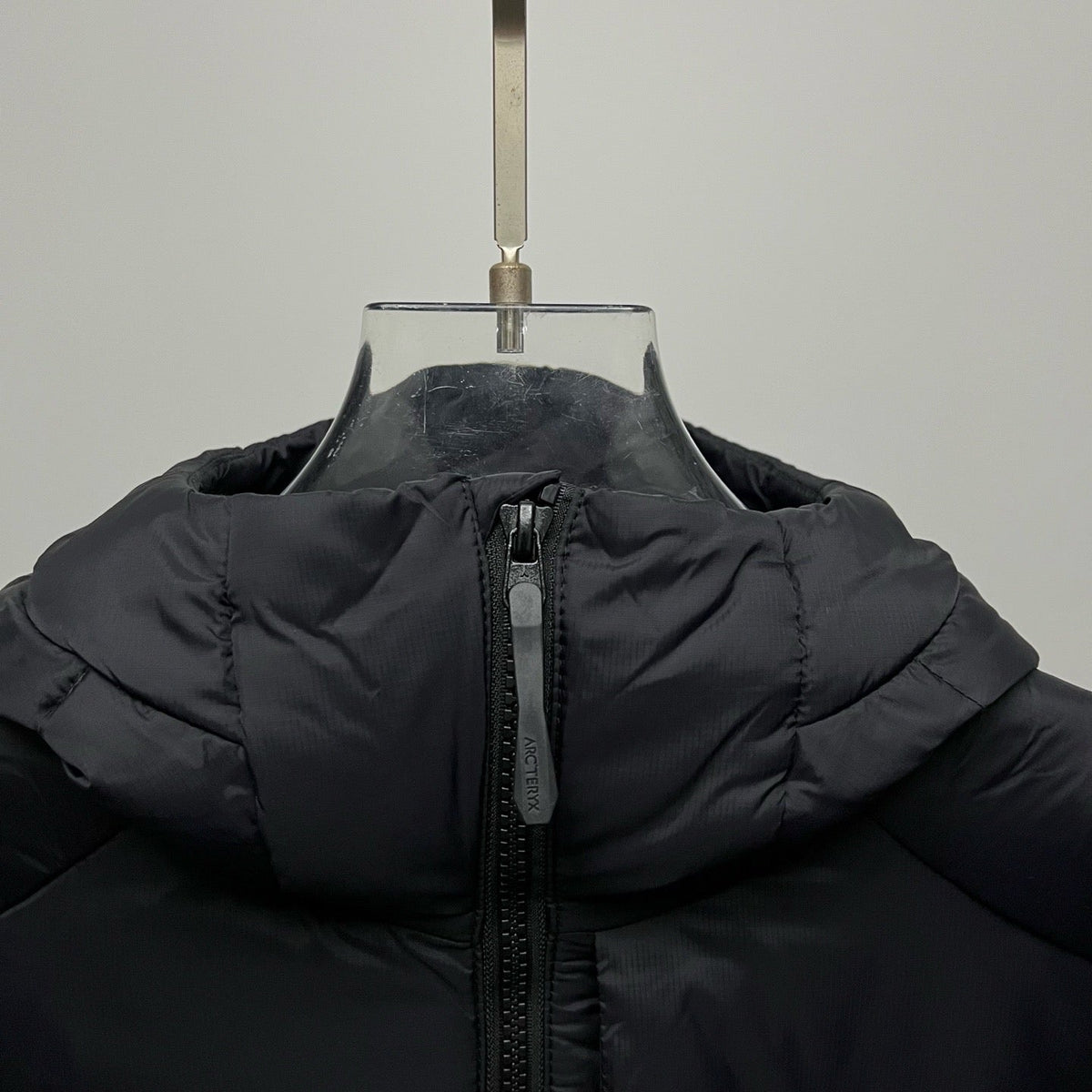 Arc'teryx Hooded Down Jacket | Winter Puffer Jacket Black