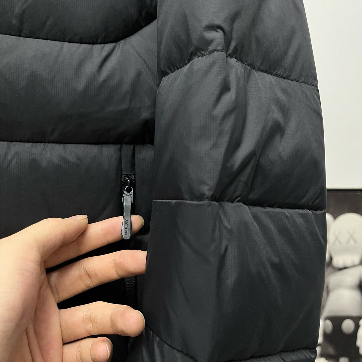 Arc'teryx Hooded Down Jacket | Winter Puffer Jacket Black