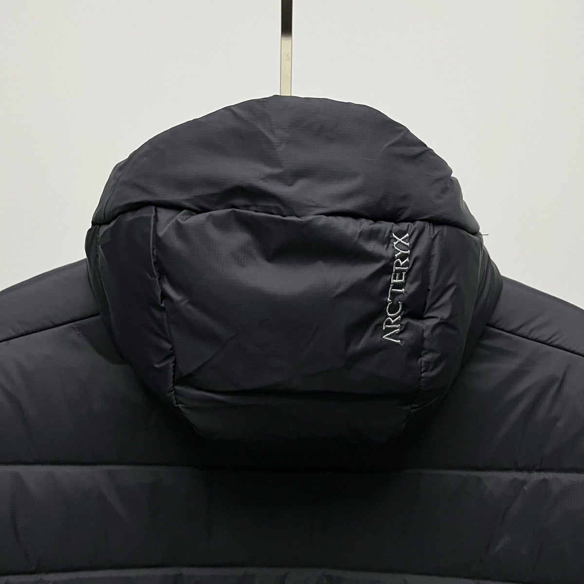 Arc'teryx Hooded Down Jacket | Winter Puffer Jacket Black