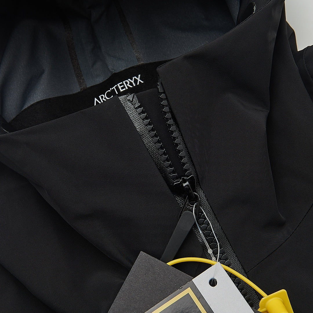 Arc'teryx Alpha SV Gen 6 Waterproof Hard Shell Hooded Jacket for Skiing Hiking Outdoor Unisex Black